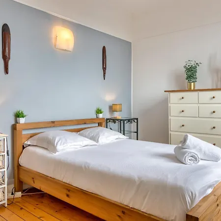 Agapanthes Jolie Maison De à Avec Extérieur Terrasse Casa de Férias