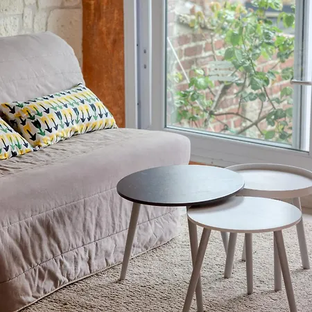 Agapanthes Jolie Maison De à Avec Extérieur Terrasse *