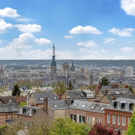 Agapanthes Jolie Maison De à Avec Extérieur Terrasse * Ruão